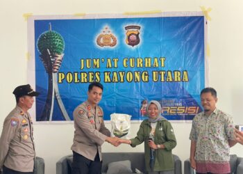 Gelar jumat curhat polres kayong utara